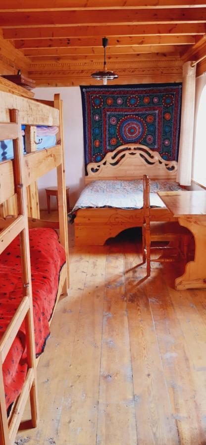 Ethno Guest House Caravan Tamchy Exterior photo