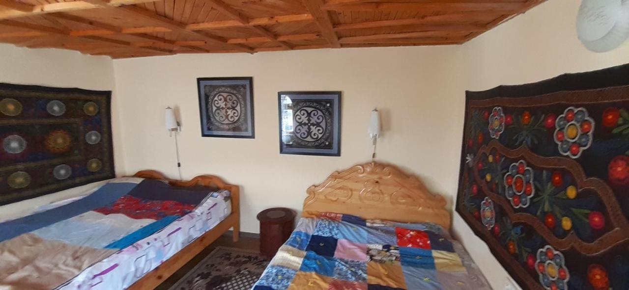 Ethno Guest House Caravan Tamchy Exterior photo