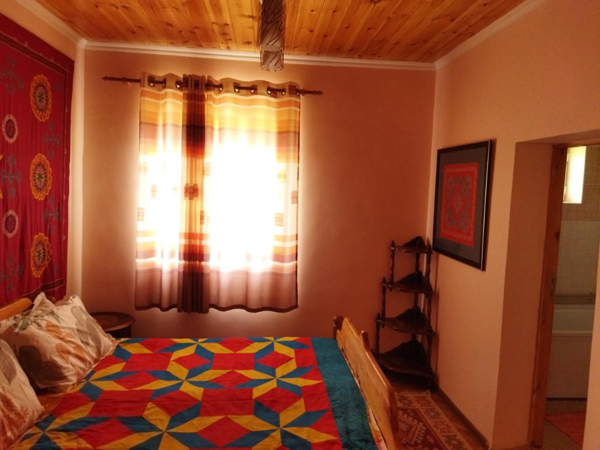 Ethno Guest House Caravan Tamchy Exterior photo