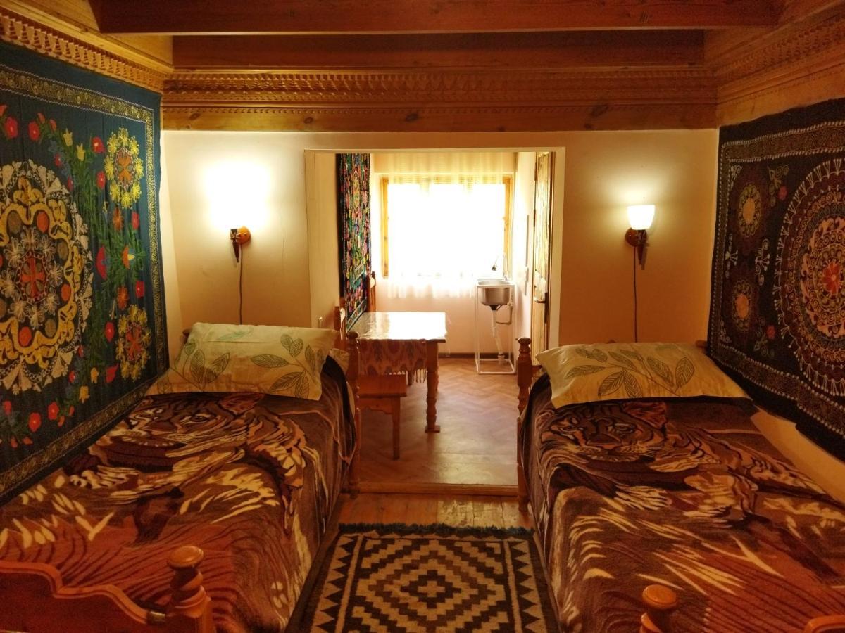Ethno Guest House Caravan Tamchy Exterior photo
