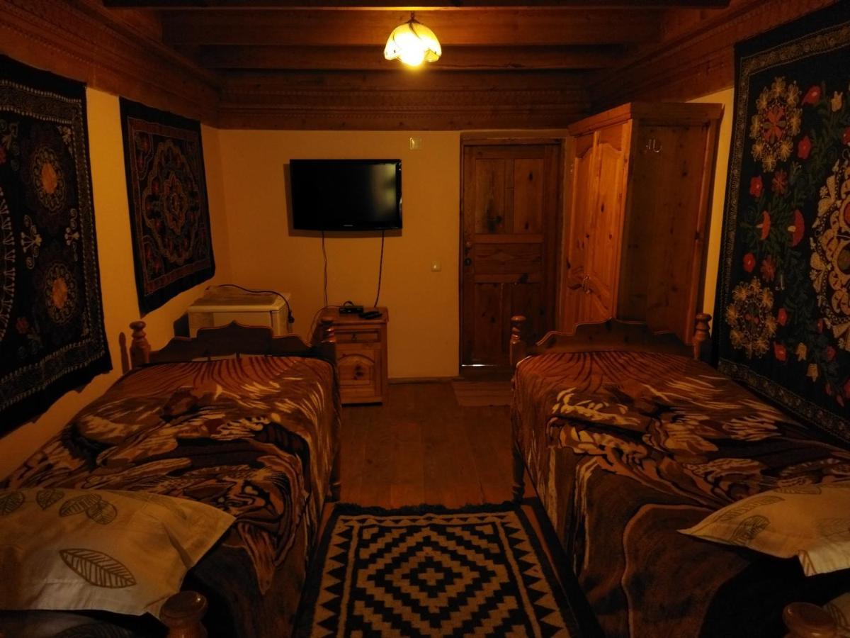 Ethno Guest House Caravan Tamchy Exterior photo