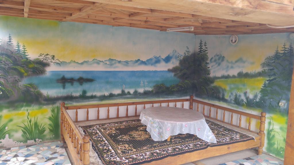 Ethno Guest House Caravan Tamchy Exterior photo