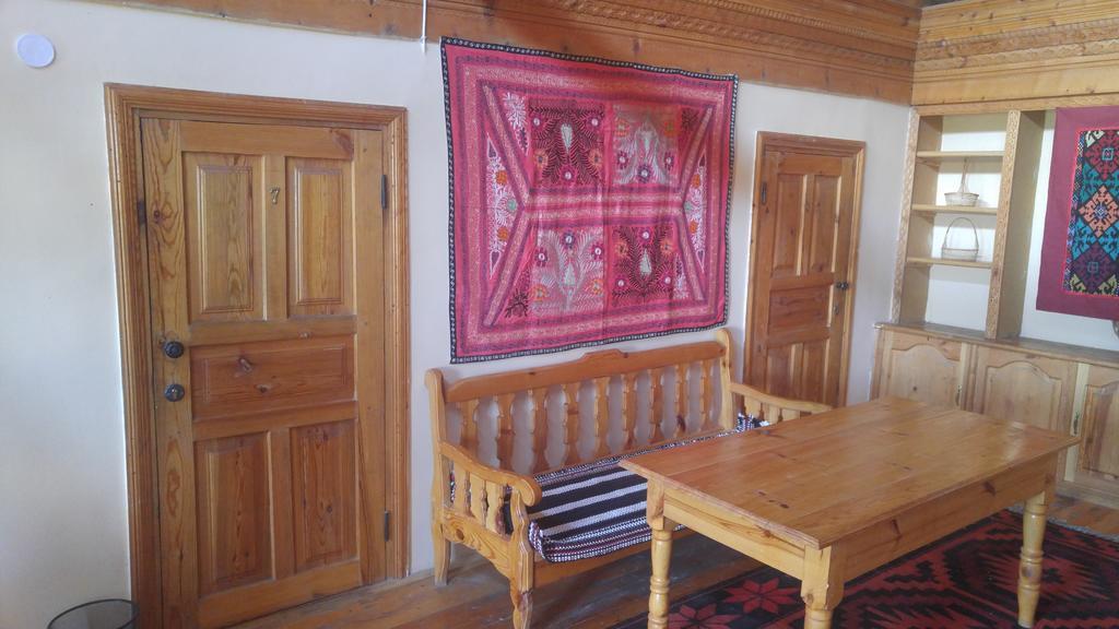 Ethno Guest House Caravan Tamchy Exterior photo