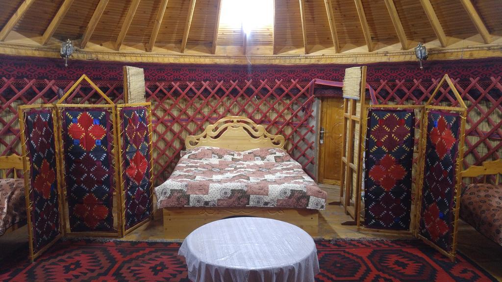 Ethno Guest House Caravan Tamchy Exterior photo